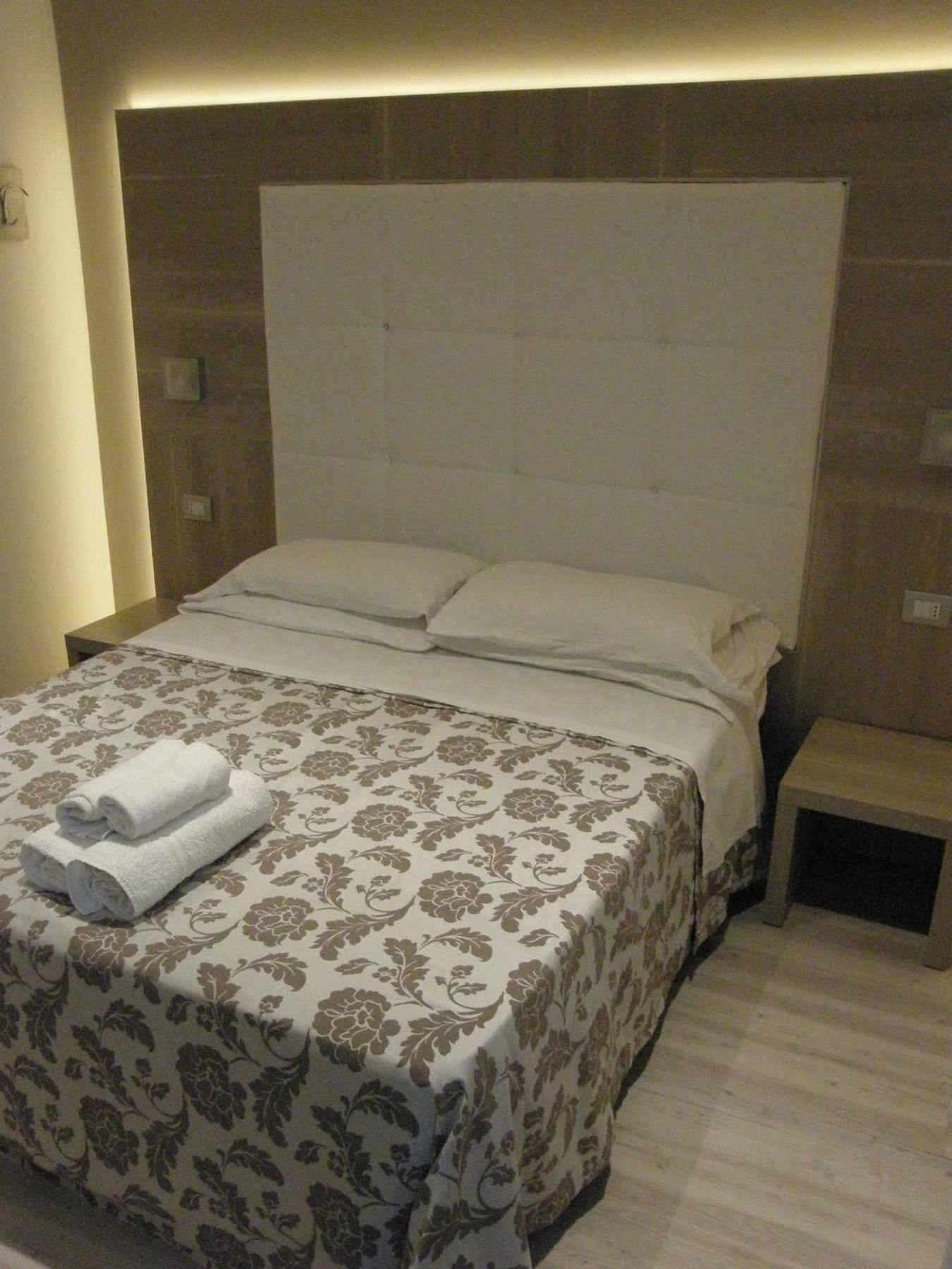 Hotel Stefan Room & Breakfast 加提欧马里 外观 照片