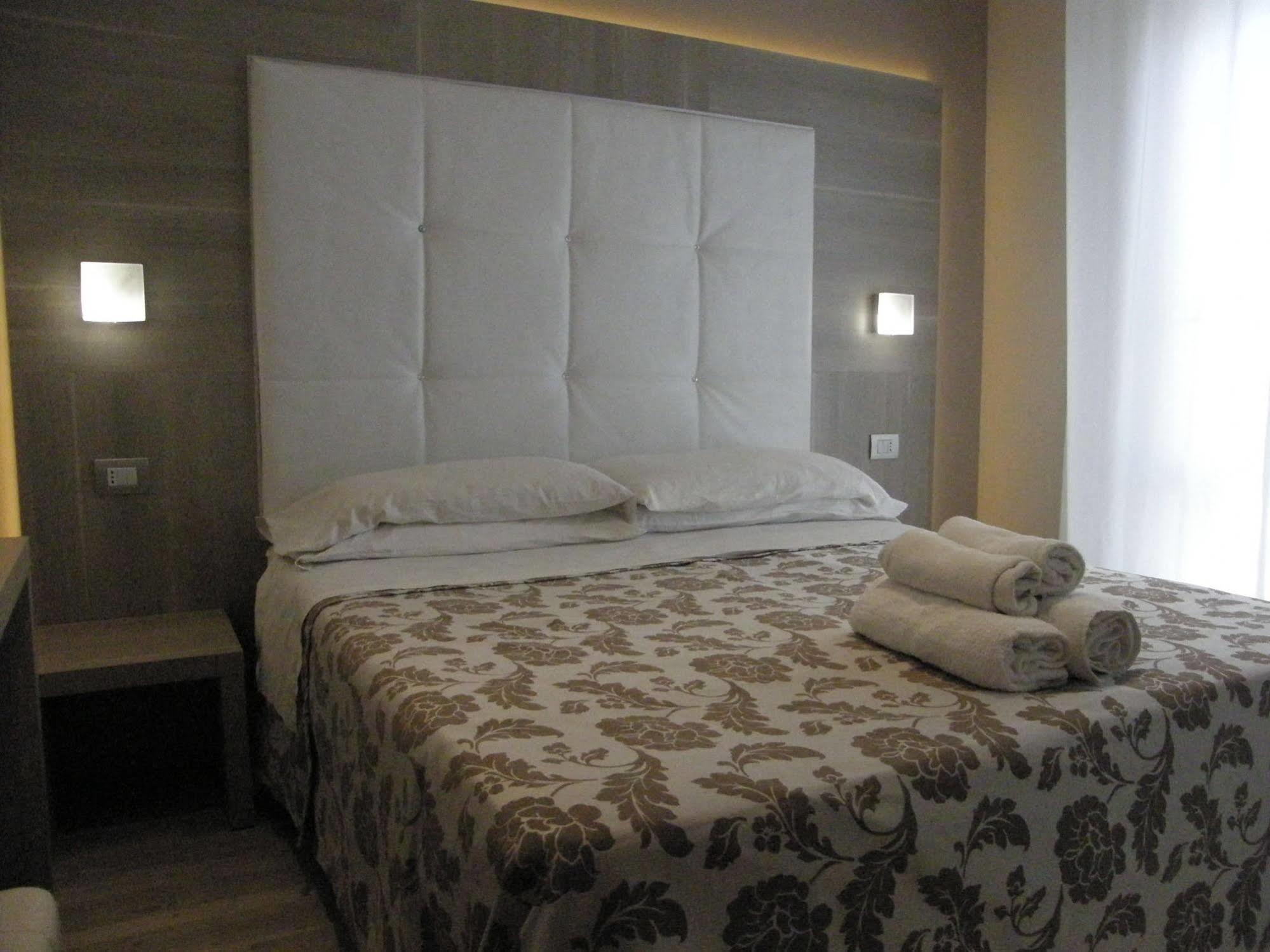 Hotel Stefan Room & Breakfast 加提欧马里 外观 照片