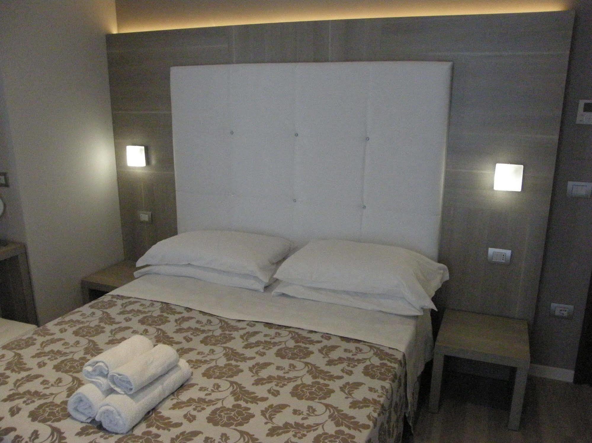 Hotel Stefan Room & Breakfast 加提欧马里 外观 照片